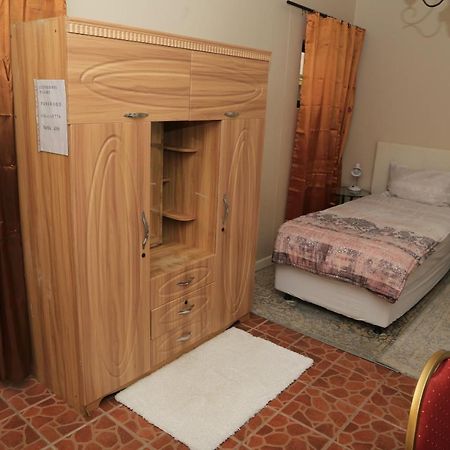Coco Palm Bed & Breakfast Windhoek Ngoại thất bức ảnh
