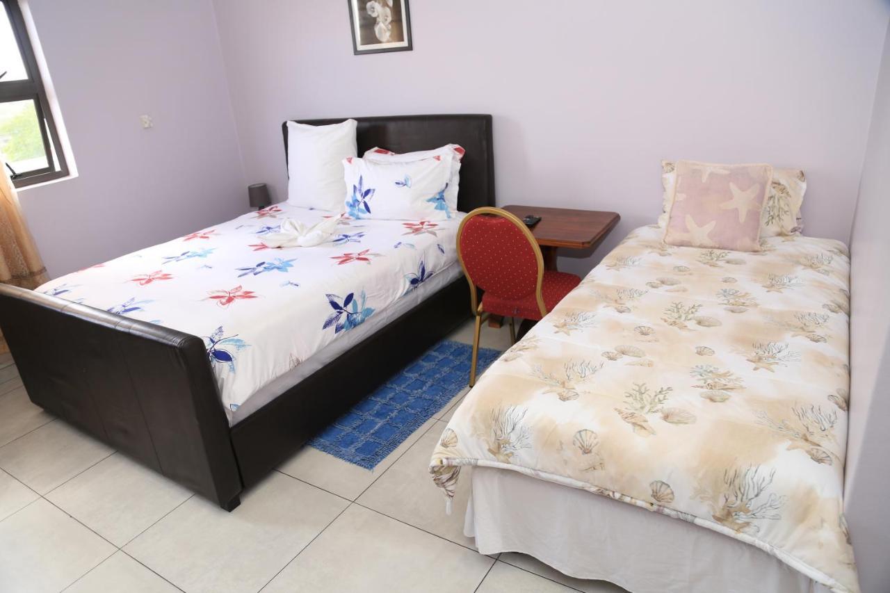 Coco Palm Bed & Breakfast Windhoek Ngoại thất bức ảnh