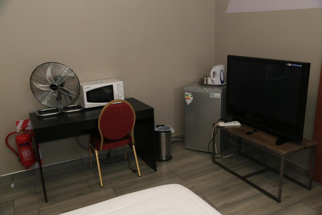 Coco Palm Bed & Breakfast Windhoek Ngoại thất bức ảnh